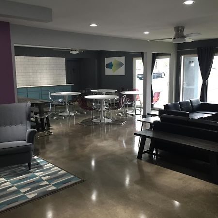 Aae Austin'S Travelodge Zewnętrze zdjęcie